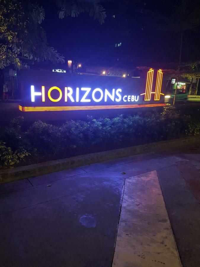 Appartamento KC Studio 1 at Horizons 101 Cebu Esterno foto